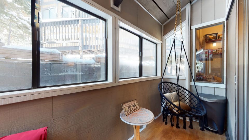 Condo, 1 Bedroom | 1 bedroom, WiFi (free)