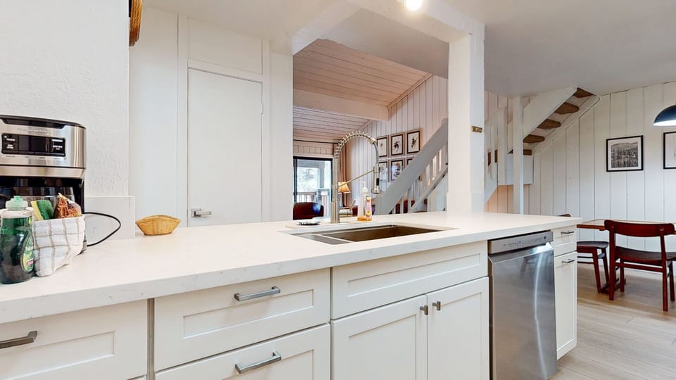 Condo, 2 Bedrooms | Private kitchen | Fridge, microwave, dishwasher, coffee/tea maker