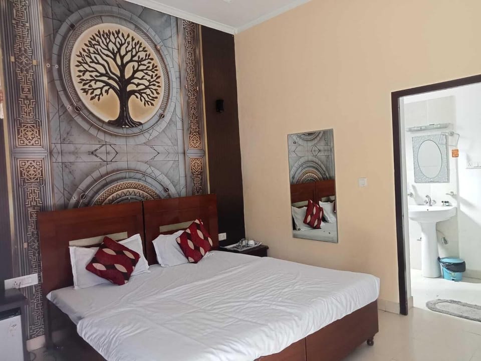 Superior Room | 2 bedrooms, premium bedding, desk, iron/ironing board