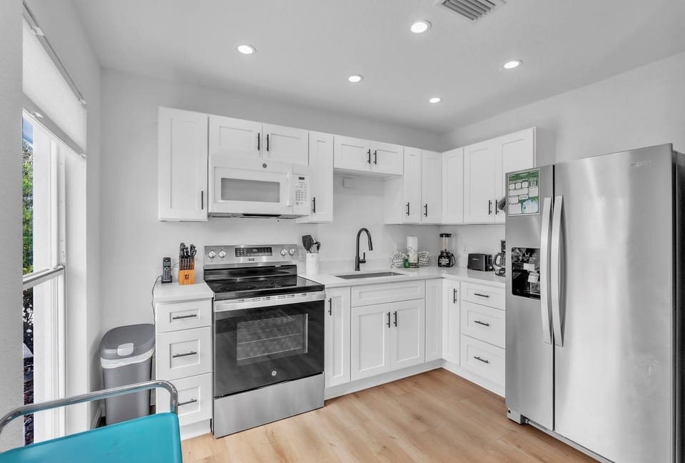 Villa, 2 Bedrooms | Private kitchen | Coffee/tea maker, fridge, microwave, dishwasher