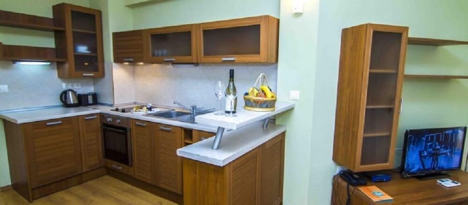 Apartment, 1 Bedroom | In-room safe, desk, free WiFi