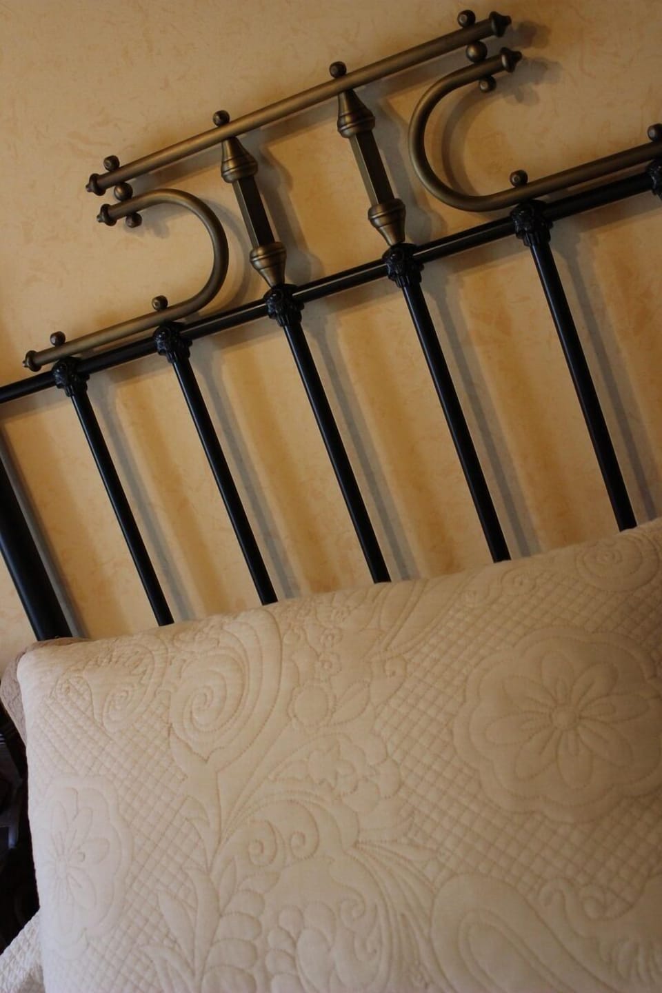 Apartment, 2 Bedrooms (Romero) | Soundproofing, bed sheets