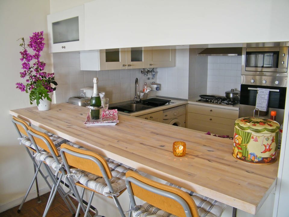 kitchen with a breakfast bar