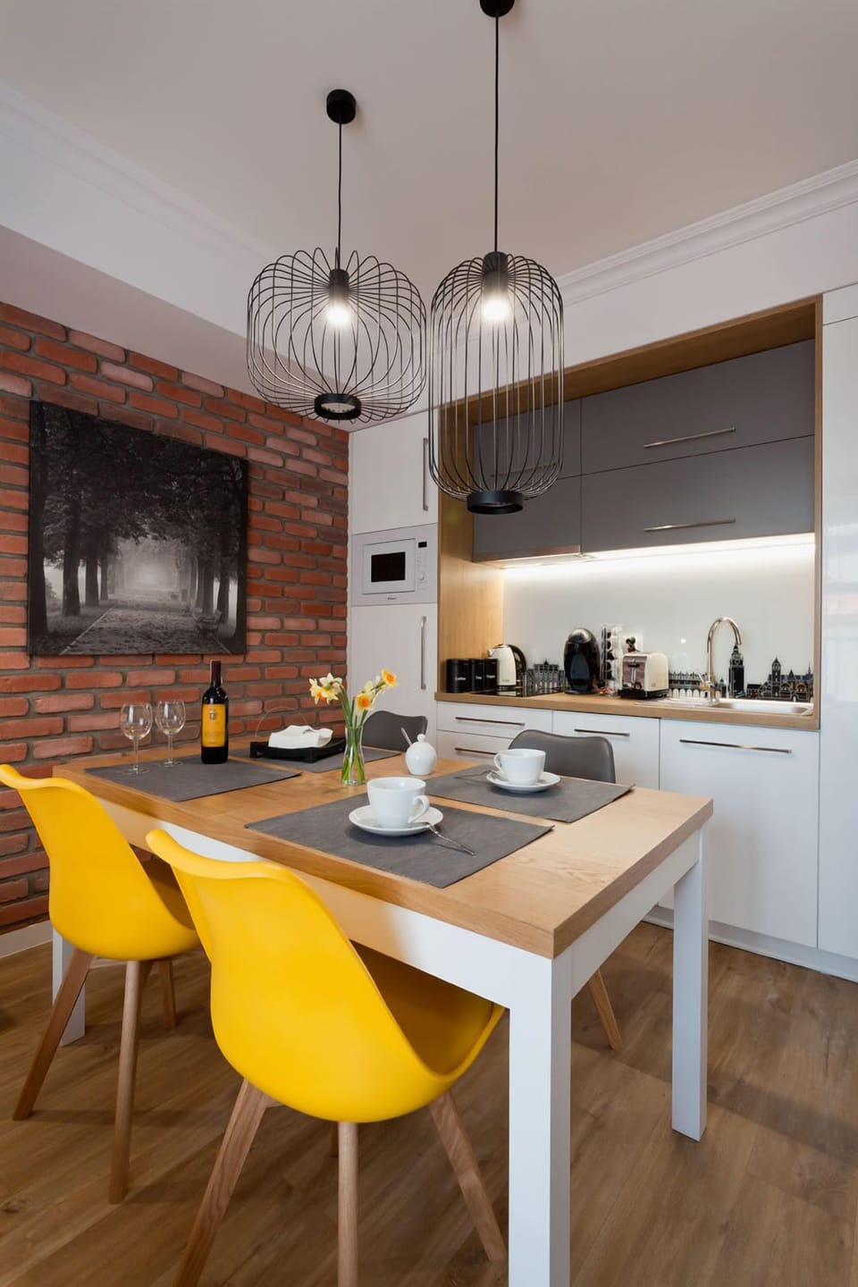 Deluxe Studio Suite | Private kitchenette | Espresso maker, coffee/tea maker, fridge, microwave