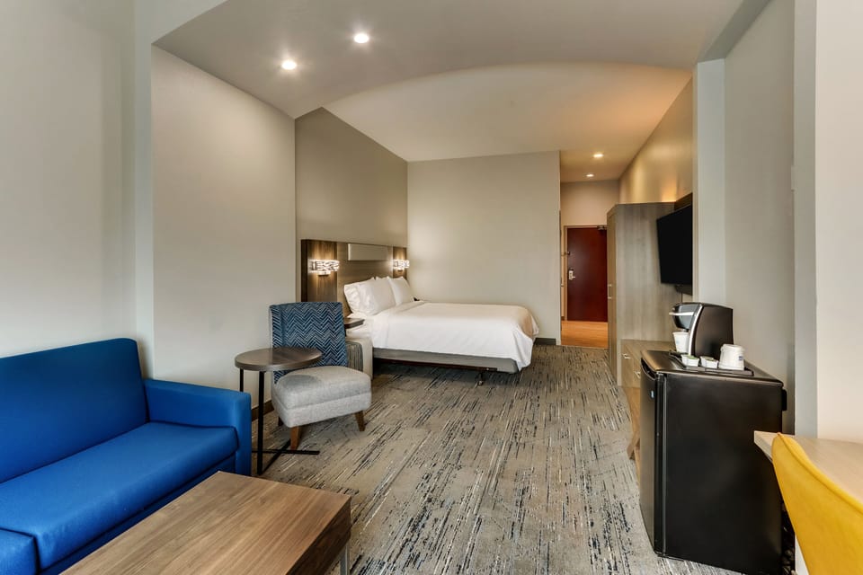 Premium bedding, desk, blackout drapes, iron/ironing board