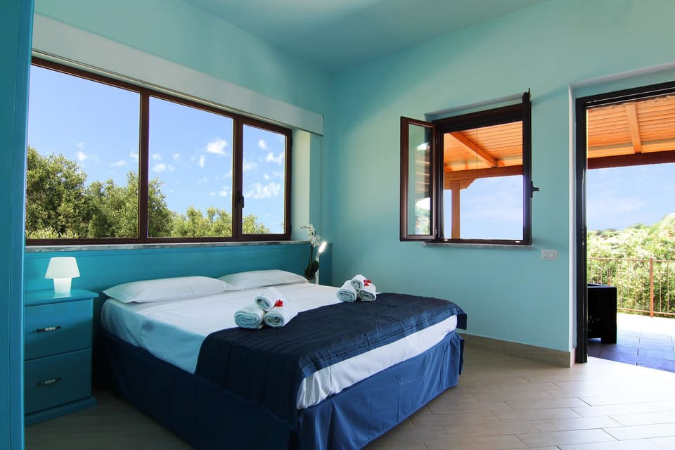 Double or Twin Room | Premium bedding, in-room safe, desk, soundproofing