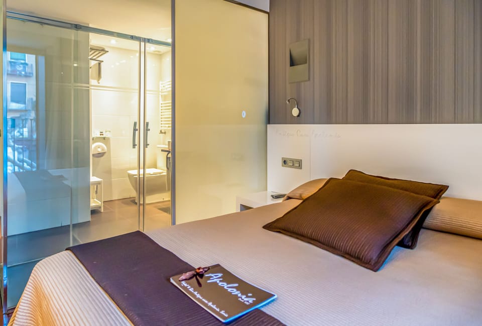 In-room safe, desk, blackout drapes, soundproofing