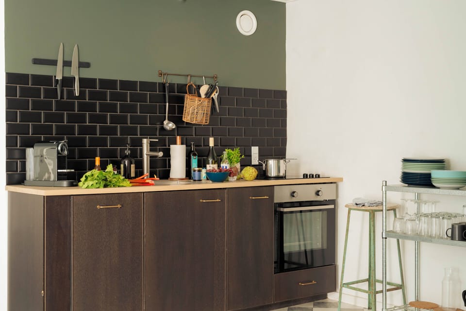 Design Apartment, 2 Bedrooms, Kitchen, Courtyard View (Amaliegade 43, 1st Floor) | Private kitchen | Fridge, microwave, oven, stovetop
