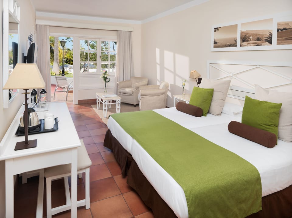 Villa Suite Pura Vida 2 Adultos | Minibar, desk, blackout drapes, WiFi (free)