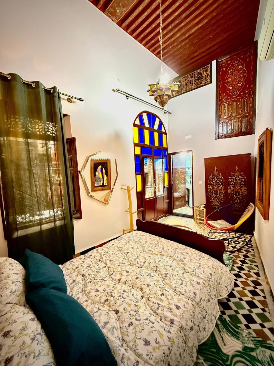 L'Olivier Serein | 1 bedroom, blackout drapes, WiFi (free), individually decorated