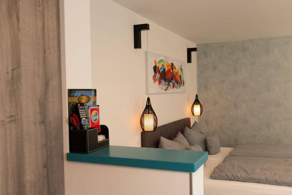 Double Room | Desk, soundproofing, free WiFi, bed sheets