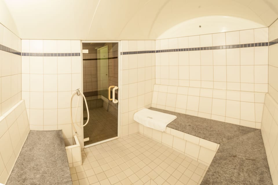 Steam room