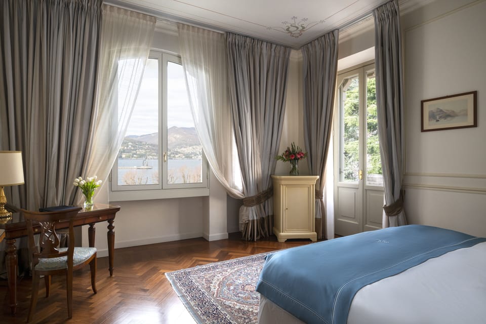 Suite, 1 Double or 2 Twin Beds, Terrace, Lake View (Terrace Suite) | Minibar, in-room safe, blackout drapes, soundproofing