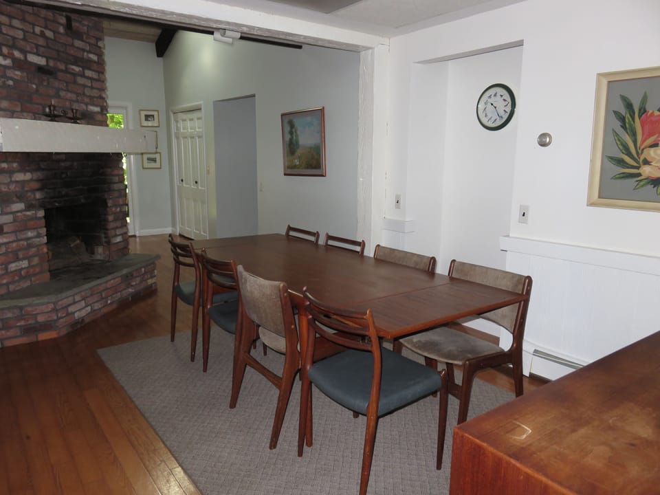 Cottage, 4 Bedrooms | 1 bedroom, iron/ironing board, cribs/infant beds, free WiFi