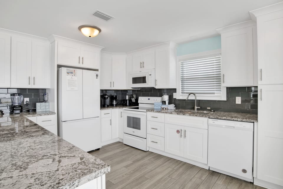 Fully equipped kitchen
