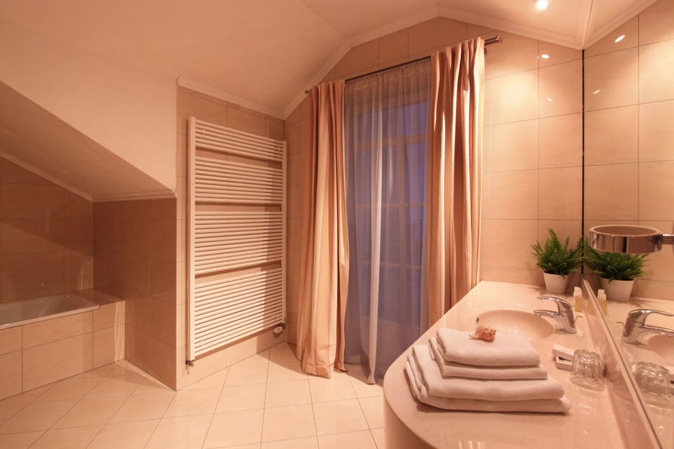 Hair dryer, towels