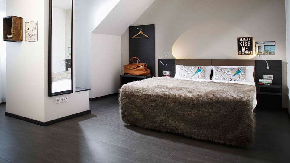 Double Room | Iron/ironing board, free WiFi, bed sheets