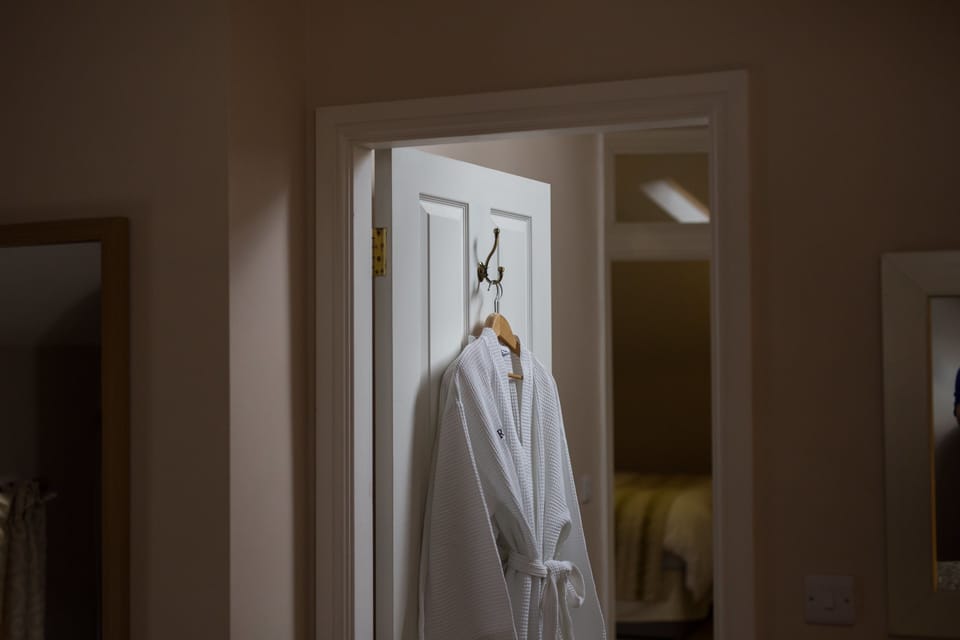 Cottage, 3 Bedrooms | 3 bedrooms, Egyptian cotton sheets, premium bedding, Select Comfort beds