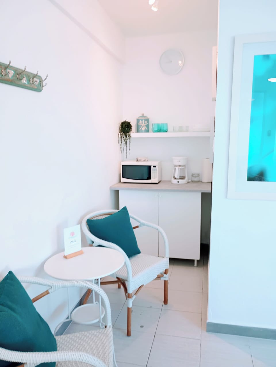 Comfort Double Room, 2 Double Beds | Private kitchenette | Mini-fridge, microwave, coffee/tea maker, reusable coffee/tea filters