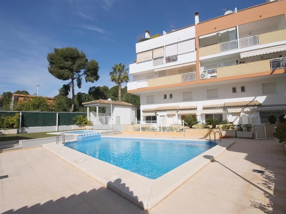 Communal swimming pool