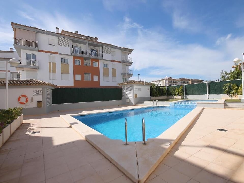 Communal swimming pool