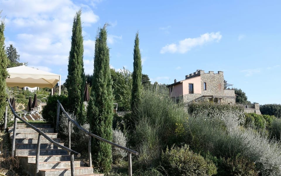 Property, Tree, Botany, Building, Plant, Architecture, House, Villa, Tourism, Plant Community