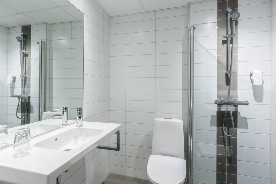 Towels, toilet paper