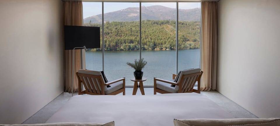 Minibar, in-room safe, desk, soundproofing