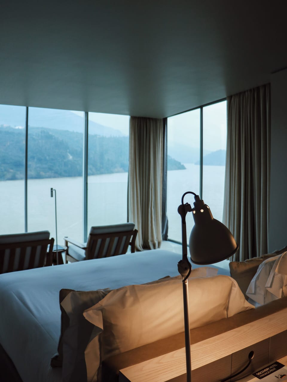 Superior Room, River View | Minibar, in-room safe, desk, soundproofing