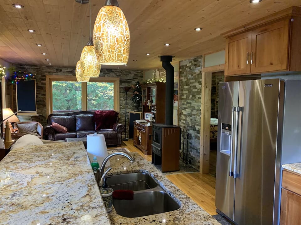 Kitchen to LR