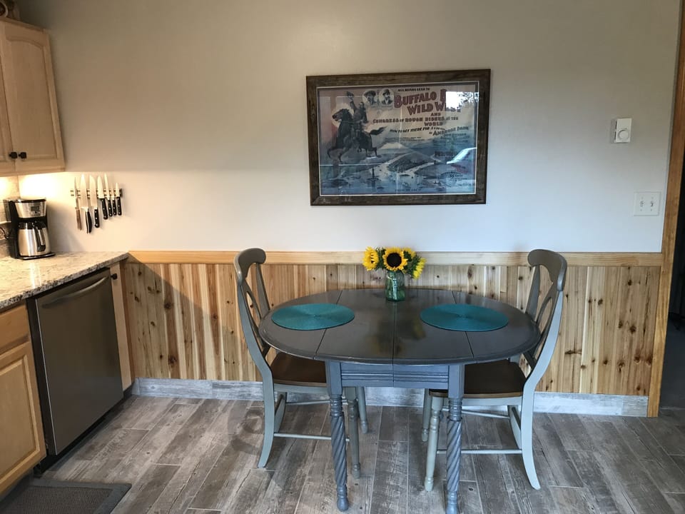 Dining area - two additional chairs for up to four people