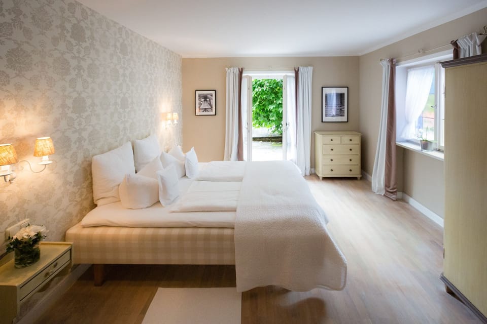 Superior Double Room | Egyptian cotton sheets, premium bedding, minibar, WiFi (free)