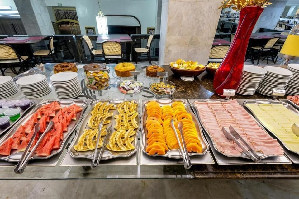 Daily buffet breakfast for a fee