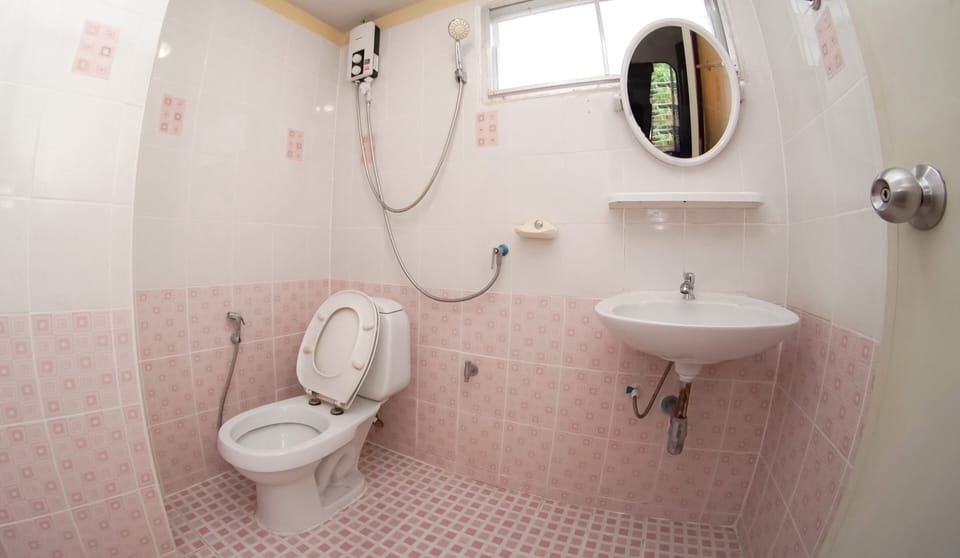 Double Room | Blackout drapes, free WiFi