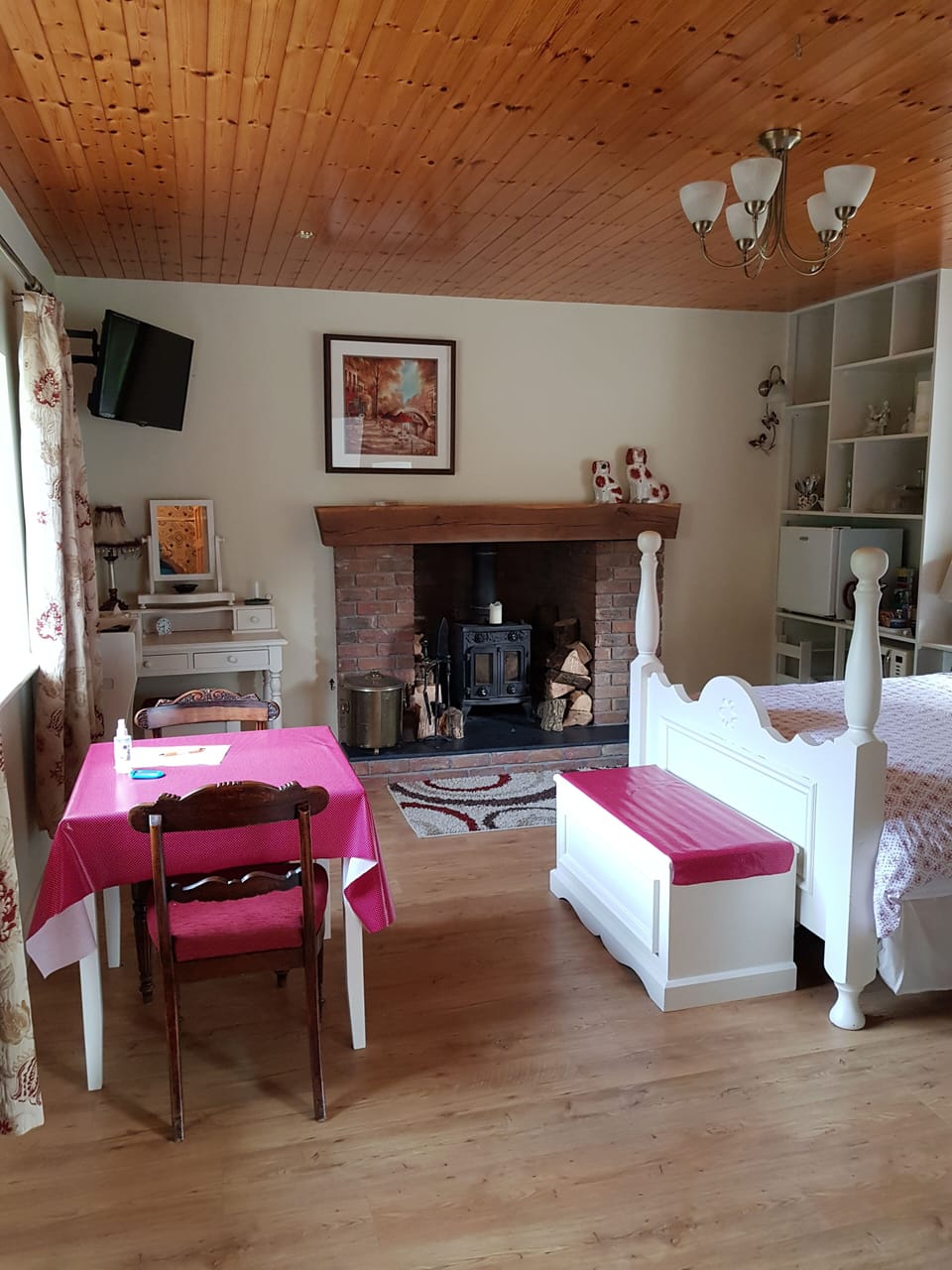 Superior Double Room, Garden View | 1 bedroom, individually decorated, individually furnished