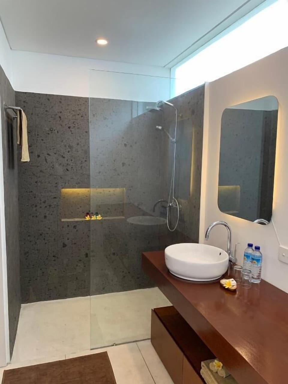 Premium Double Room, 1 Bedroom, Terrace, Pool View | Bathroom | Shower, free toiletries, hair dryer, bathrobes