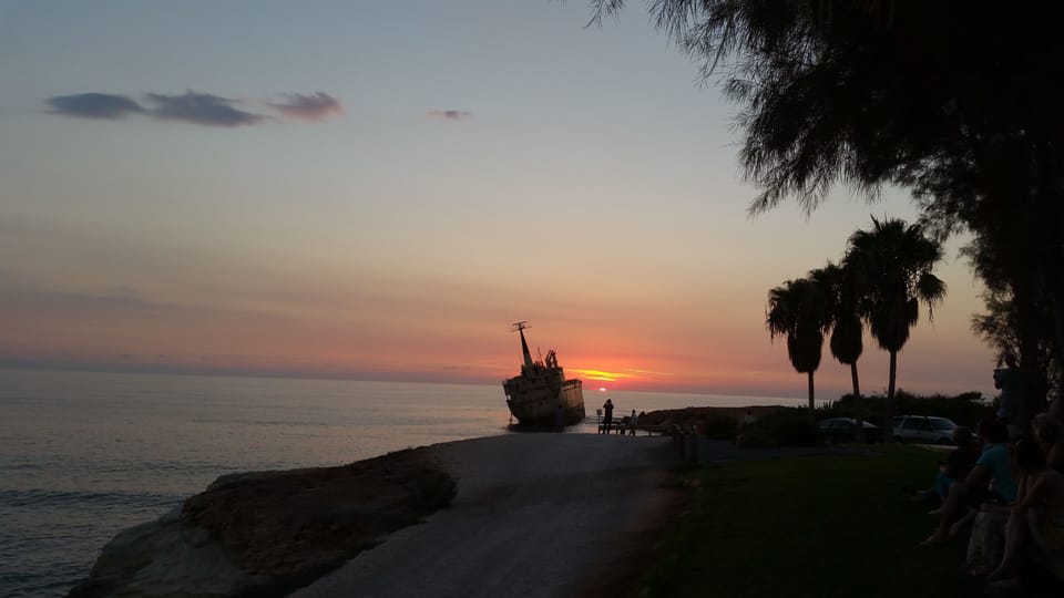 Dine in Oniro By the Sea restaurant
