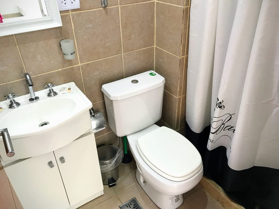 Shower, towels