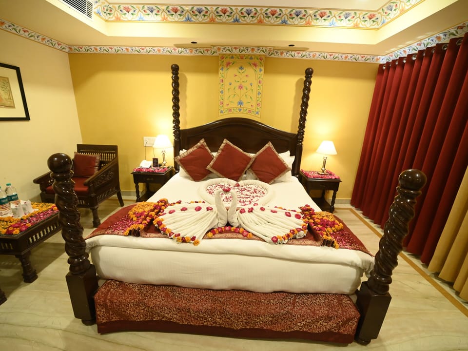 Standard Double Room, 1 Bedroom, City View | In-room safe, desk, soundproofing, iron/ironing board