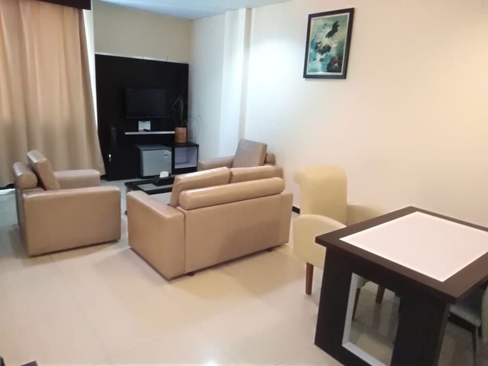 Junior Suite | Living room | LCD TV