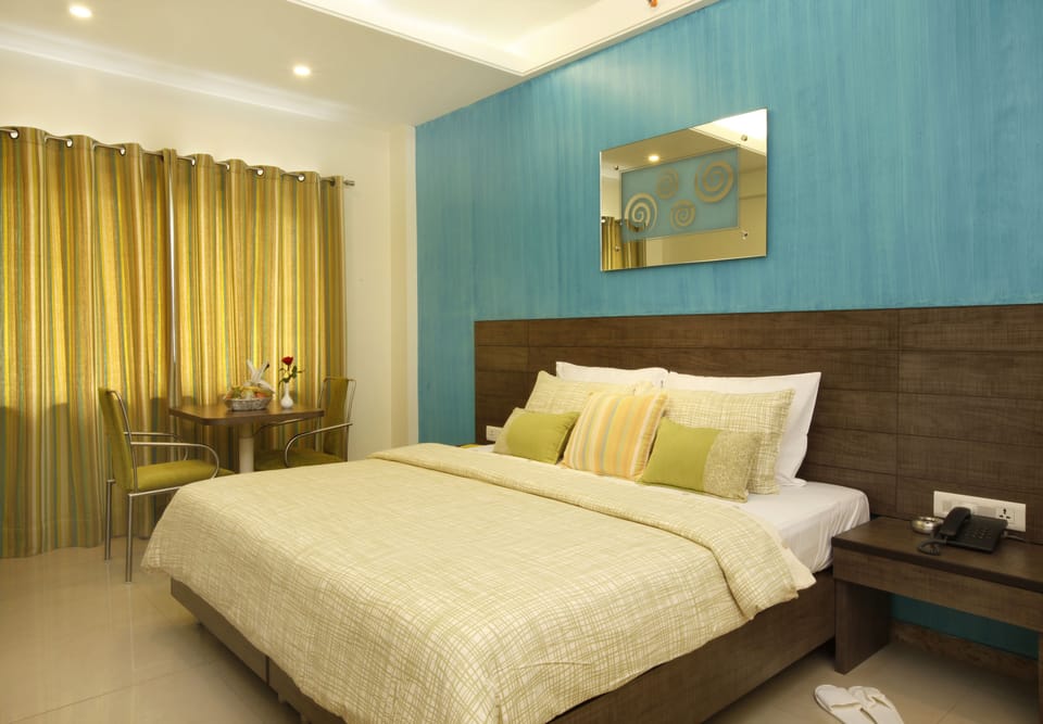 Executive Room | Egyptian cotton sheets, pillowtop beds, minibar, in-room safe