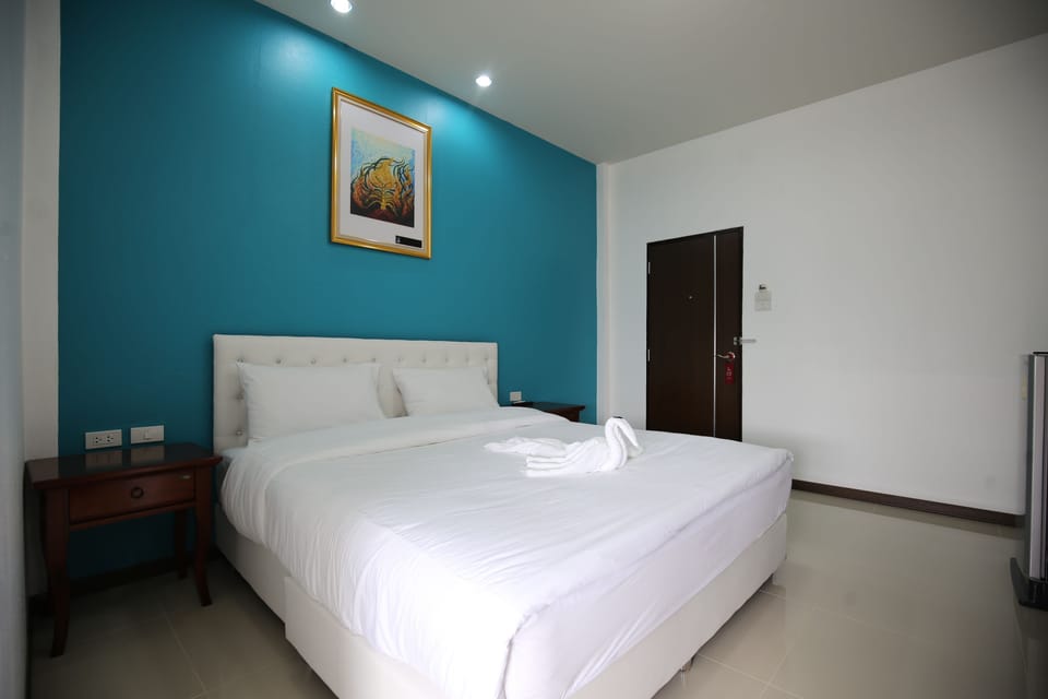 Standard Double Room | Free WiFi