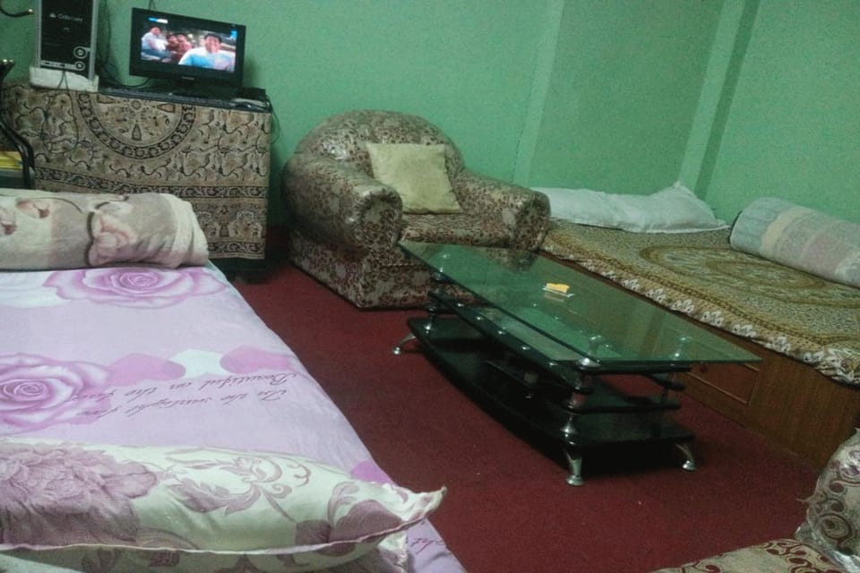 Basic Triple Room | Iron/ironing board, free WiFi