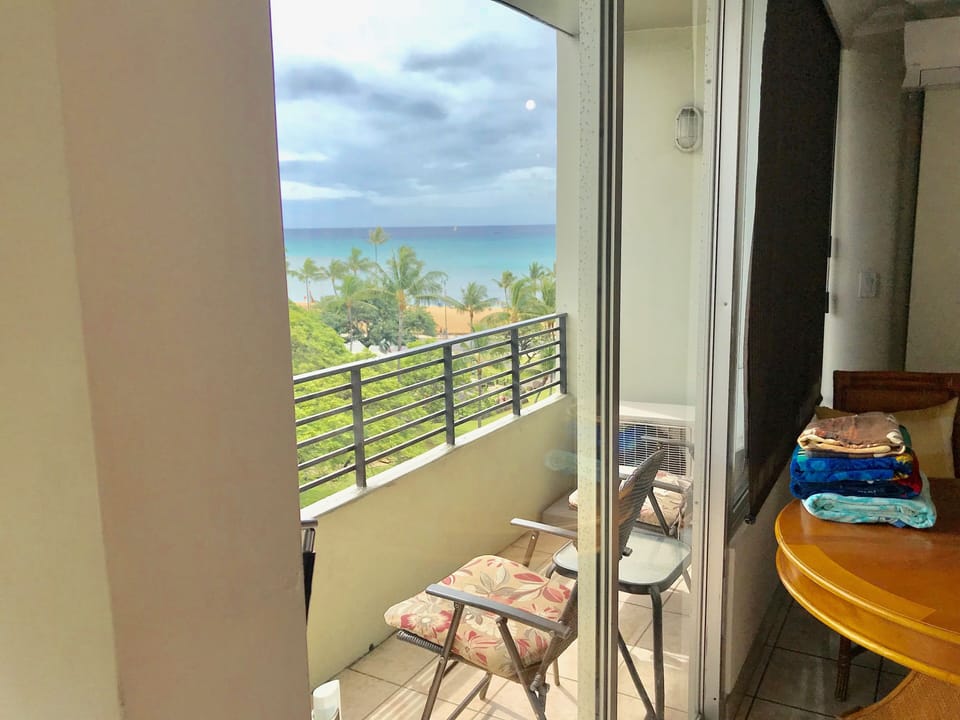 Gorgeous 7th Floor Views and "blackout" blinds if you want to sleep in the day