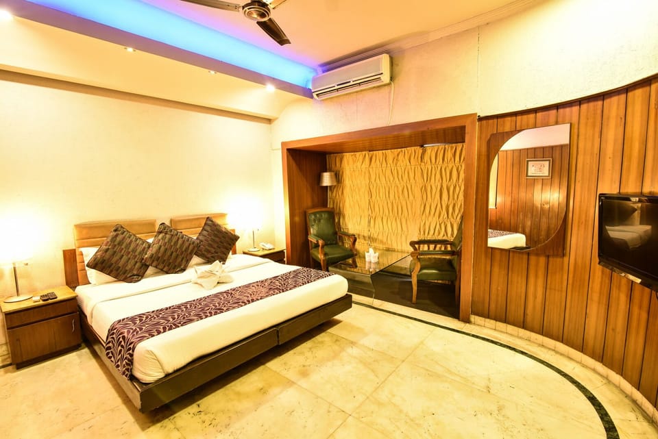 Superb Room | Rollaway beds, free WiFi