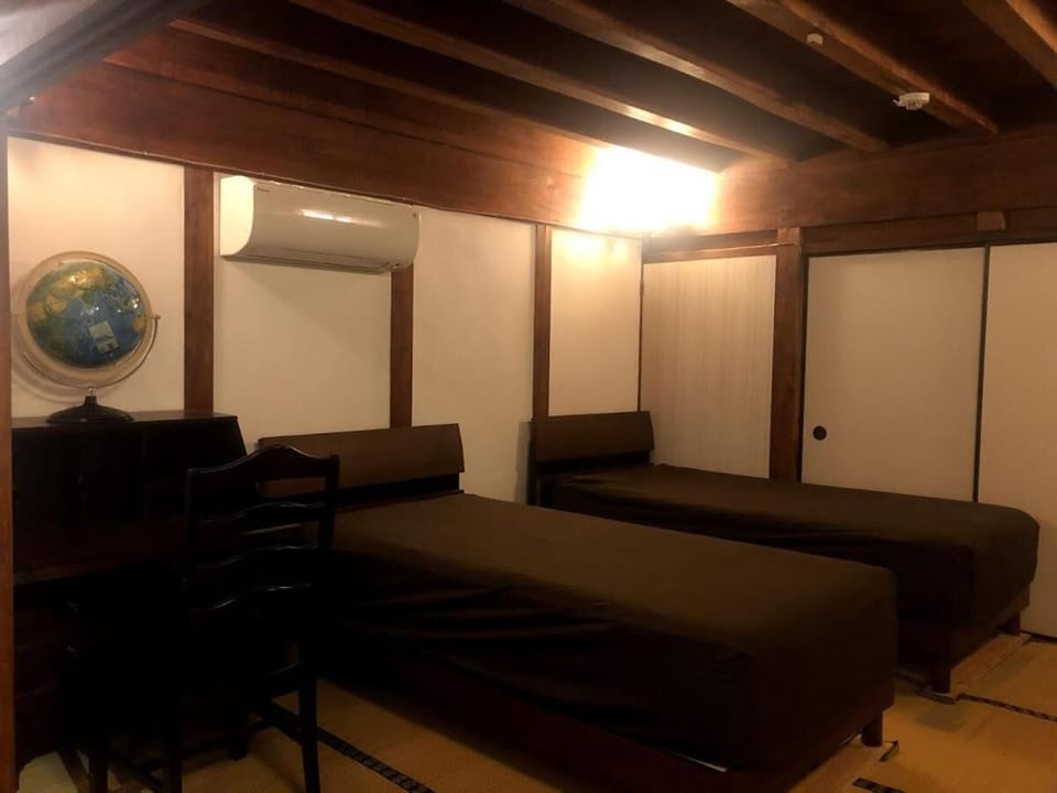 In-room safe, individually decorated, individually furnished, desk
