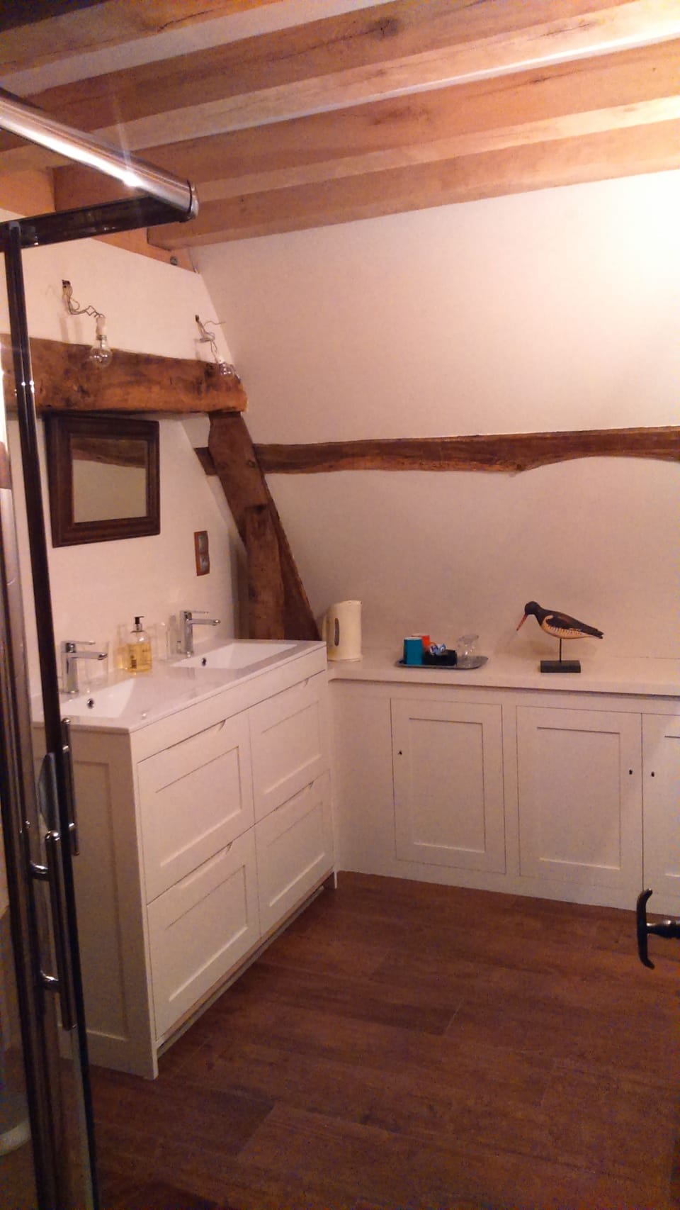 Deluxe Double Room (Mousquetaire) | Bathroom sink