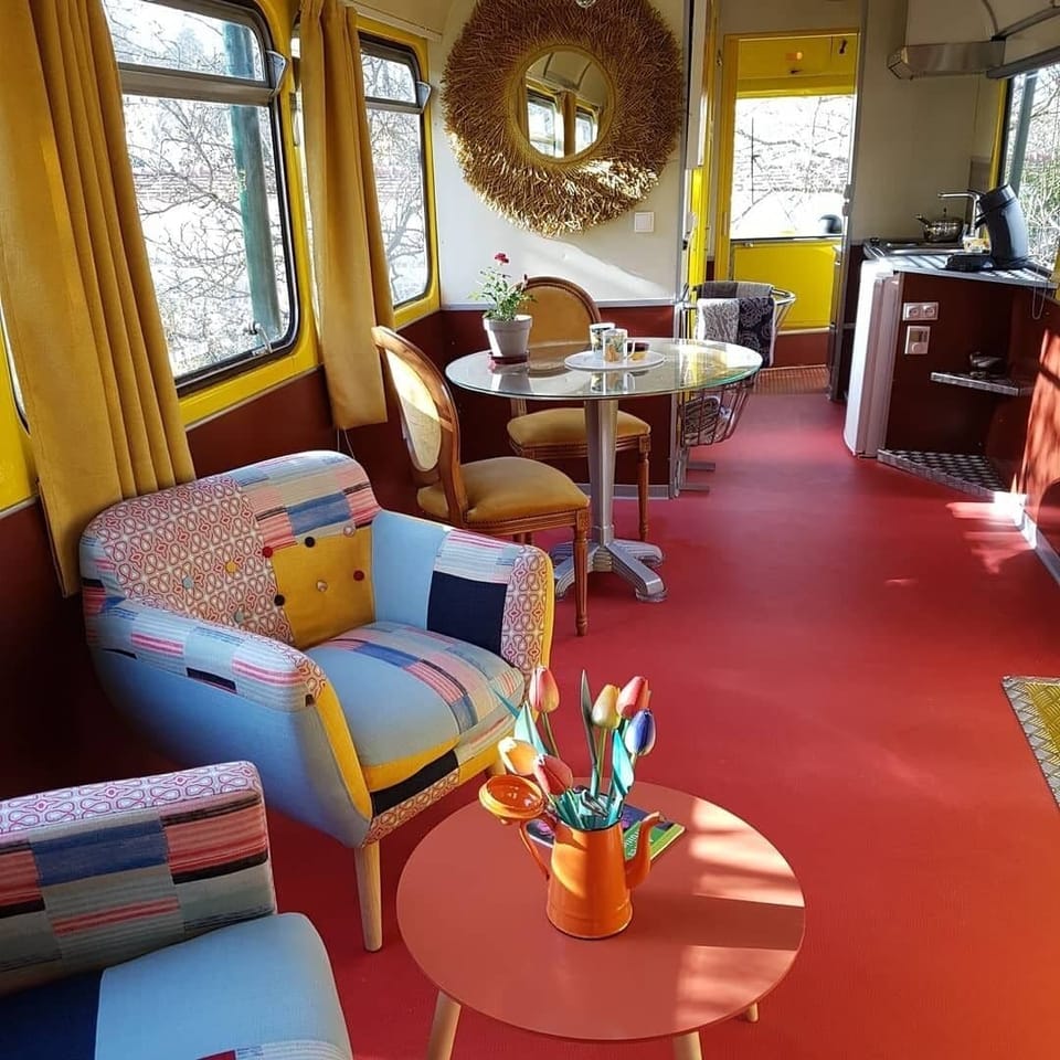 Panoramic Room, Ensuite, Garden View (Bus insolite)