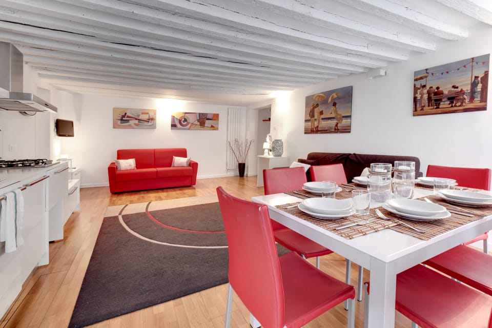 Apartment, 2 Bedrooms | In-room dining