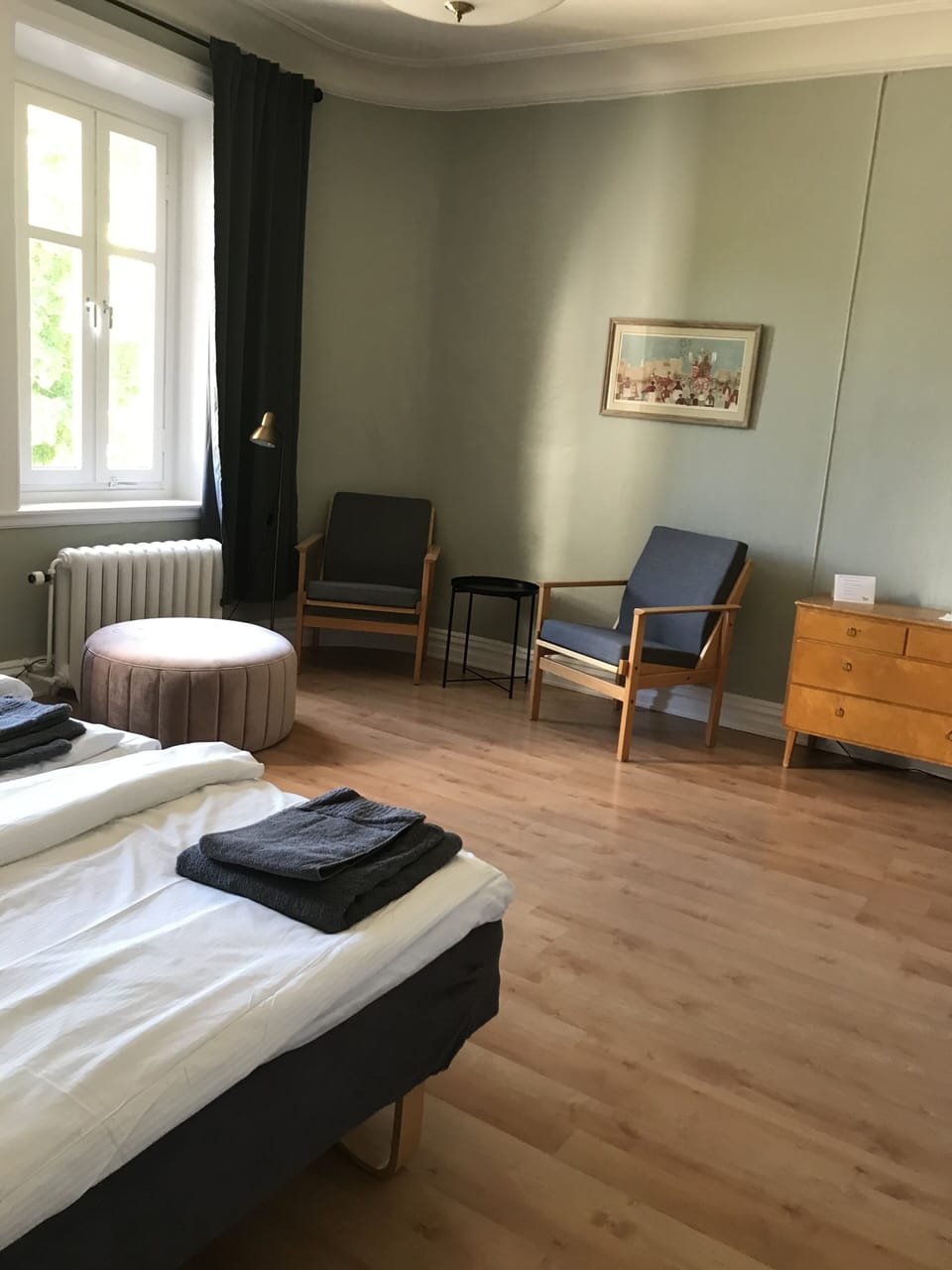Twin Room, Shared Bathroom (Slottet no pets allowed) | Free WiFi, bed sheets